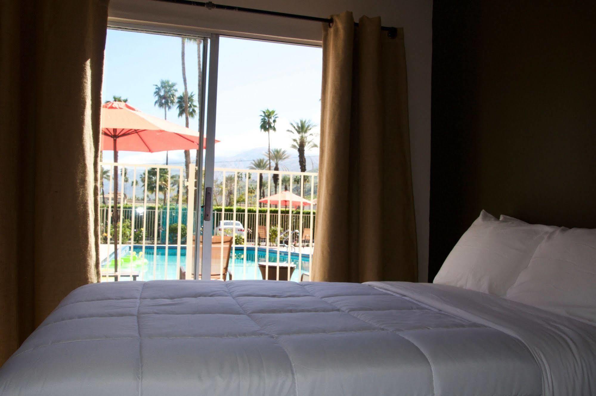 Delos Reyes Palm Springs Exterior foto