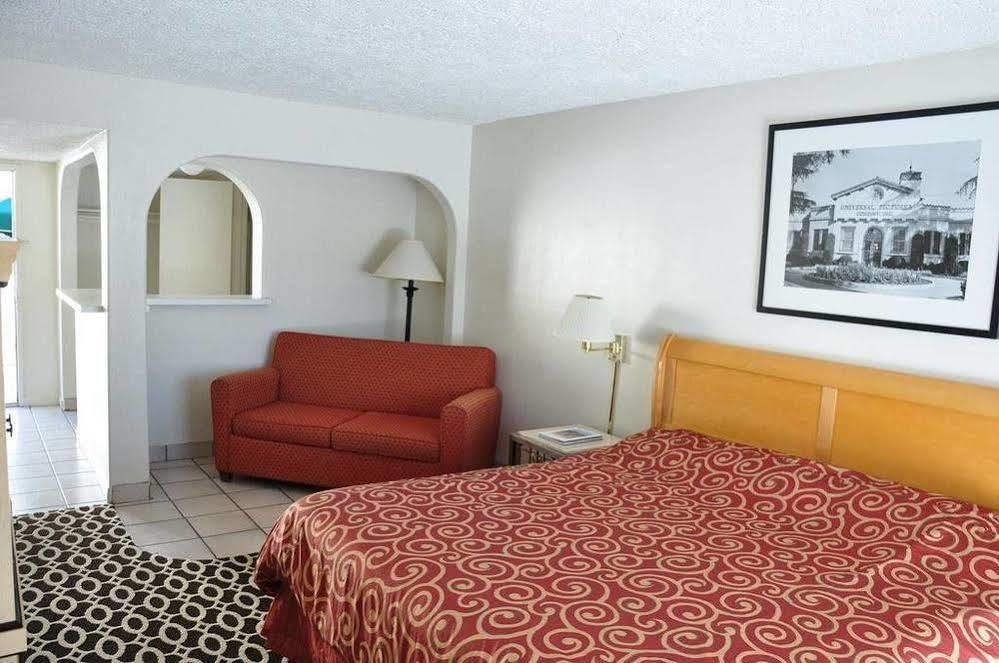 Delos Reyes Palm Springs Exterior foto