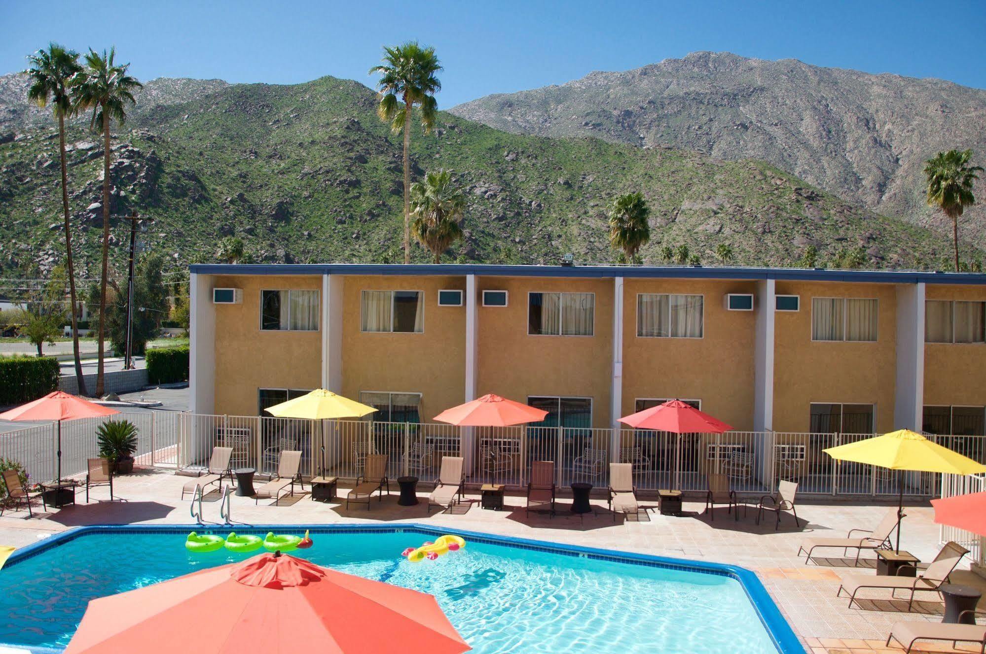 Delos Reyes Palm Springs Exterior foto